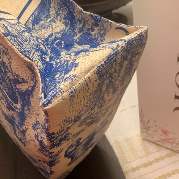 Dior tote - Picture 7 of 14